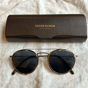 Oliver Peoples sunglasses with case